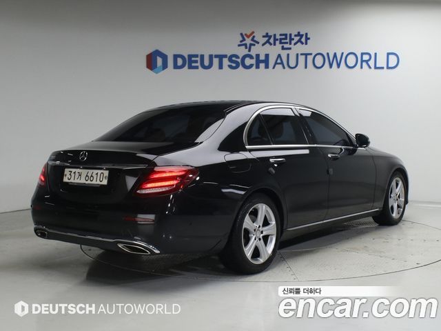Mercedes-Benz E-Class из Кореи Encar