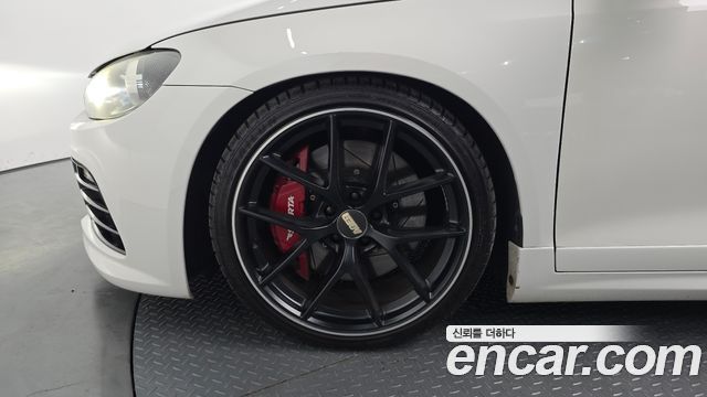 Volkswagen Scirocco 2.0 TSI R — пробег 92 533 км