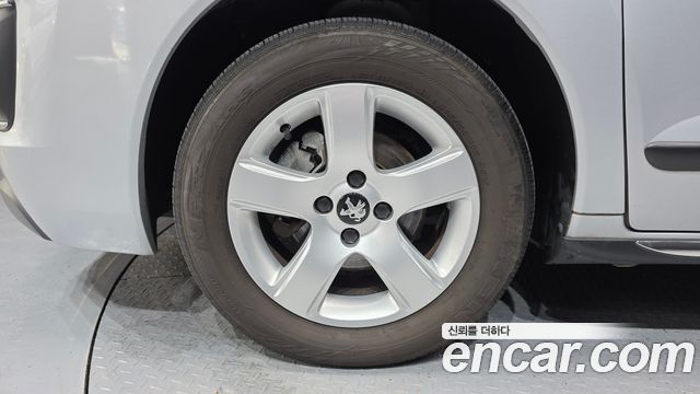 Peugeot 3008 1.6 e-HDi First Generation — пробег 132 763 км