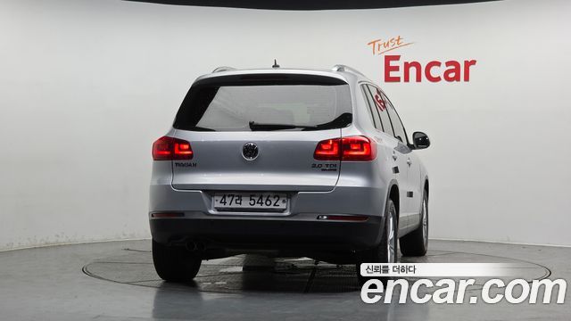 Volkswagen Tiguan 2.0 TDI Comfort 5N — пробег 88 993 км — фото 4 из 5