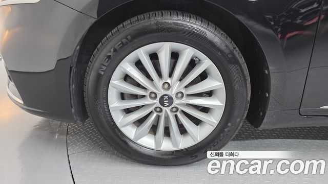 Kia K7 из Кореи Encar