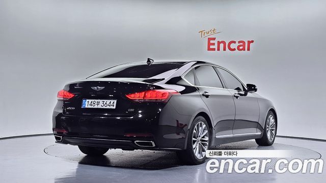 Hyundai Genesis из Кореи Encar