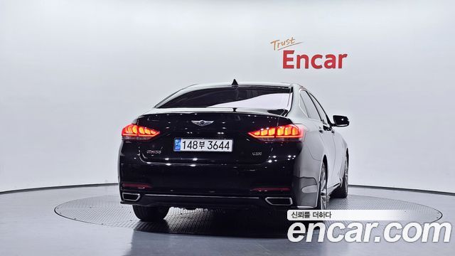 Hyundai Genesis из Кореи Encar