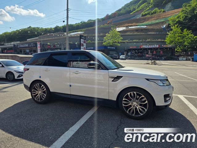 Land Rover Range Rover Sport 3.0 SDV6 HSE Dynamic — пробег 52 000 км — фото 3 из 5
