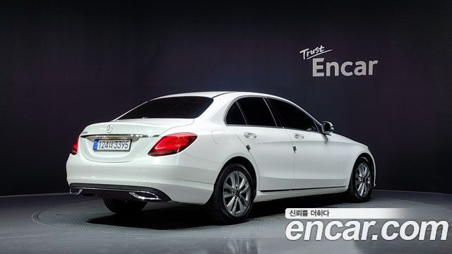 Mercedes-Benz C-Class из Кореи Encar