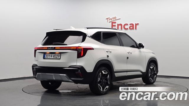 Kia Seltos из Кореи Encar