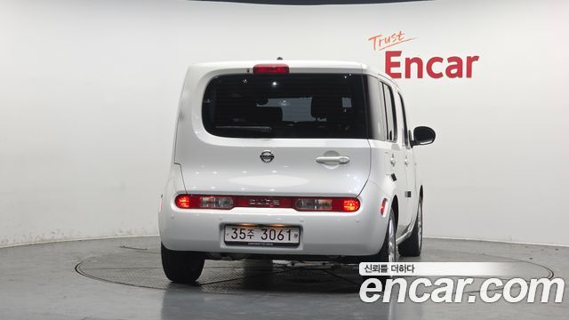 Nissan Cube 1.8 SL Z12 — пробег 75 710 км