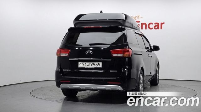 Kia Carnival из Кореи Encar