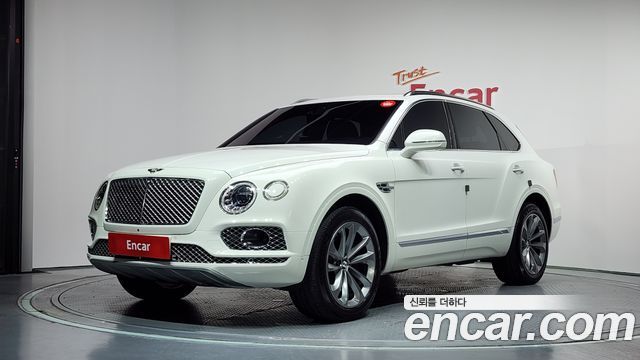 Bentley Bentayga 6.0 W12 — пробег 102 767 км — фото 1 из 5