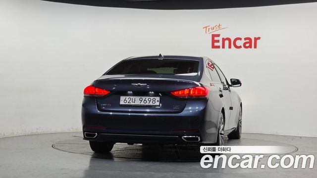 Hyundai Genesis из Кореи Encar