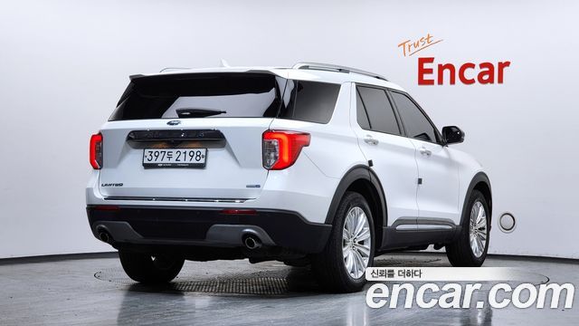 Ford Explorer 2.3 LimIted 4WD — пробег 82 185 км — фото 2 из 5