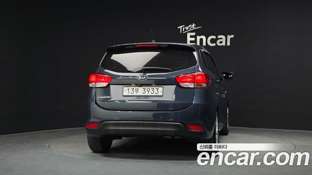Kia Carens из Кореи Encar