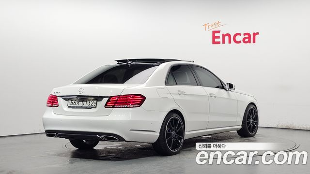Mercedes-Benz E-Class E250 BlueTec 4MATIC AV — пробег 76 323 км — фото 2 из 5