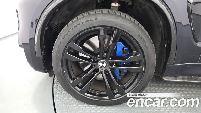 BMW X5 xDrive M50d — пробег 100 761 км — фото 5 из 5