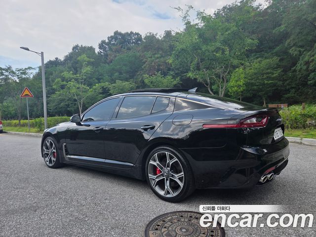 Kia Stinger из Кореи Encar
