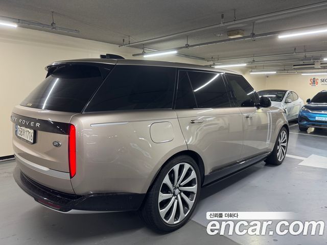 Land Rover Range Rover D350 Autobiography Long Wheel Base — пробег 40 105 км — фото 2 из 5