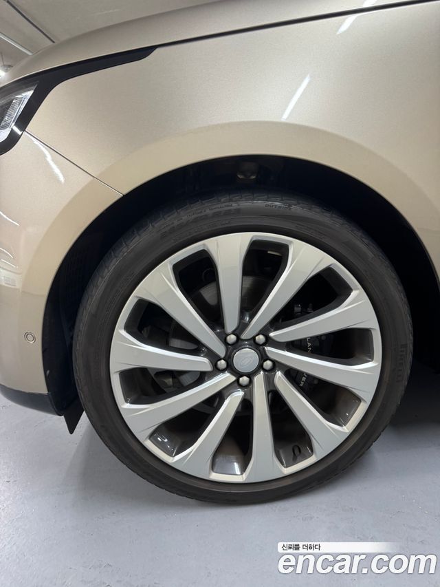 Land Rover Range Rover D350 Autobiography Long Wheel Base — пробег 40 105 км — фото 5 из 5
