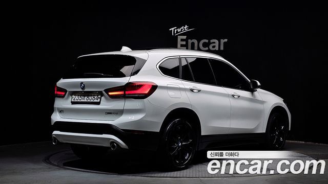 BMW X1 xDrive 18d Advantage — пробег 88 128 км — фото 2 из 5