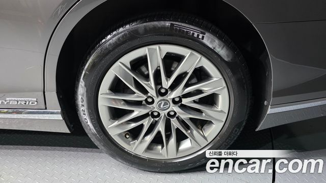 Lexus LS из Кореи Encar