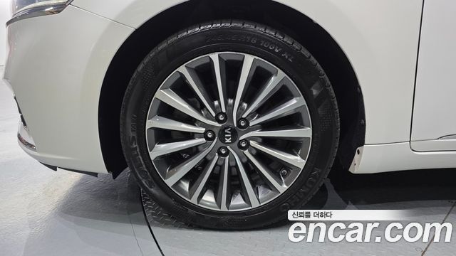 Kia K7 из Кореи Encar