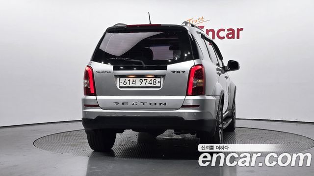 Ssangyong Rexton из Кореи Encar