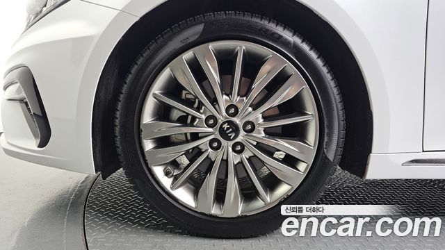 Kia K5 из Кореи Encar