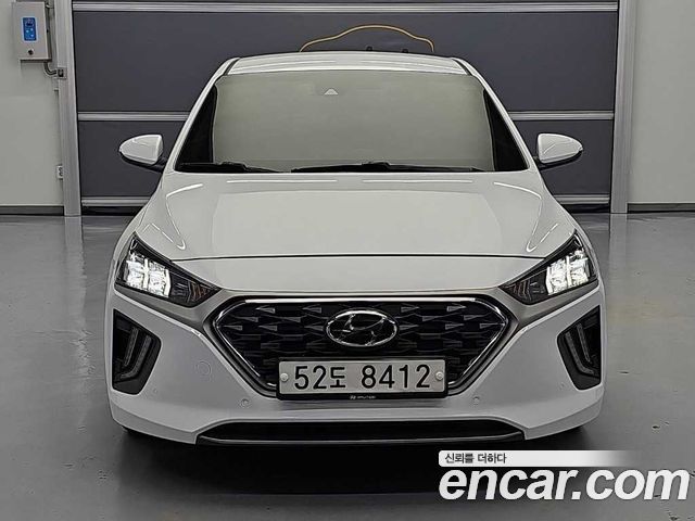 Hyundai Ioniq Q — пробег 128 511 км — фото 2 из 5