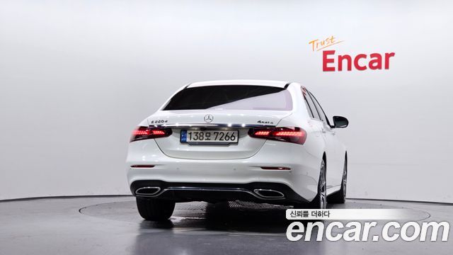 Mercedes-Benz E-Class из Кореи Encar