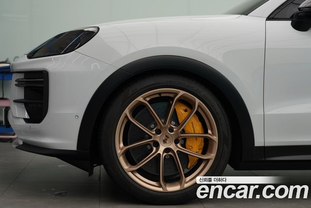 Porsche Cayenne 4.0 Turbo GT Coupe — пробег 6 000 км — фото 5 из 5