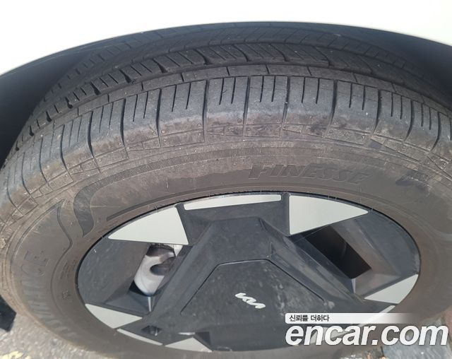 Kia Carnival HEV 7seater Nobless — пробег 12500 км