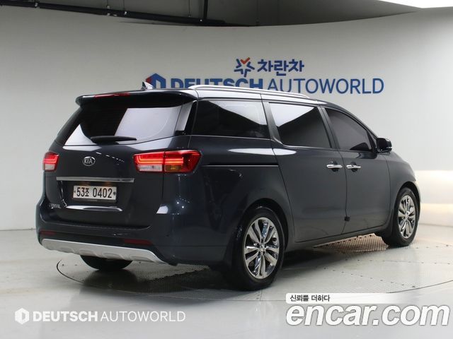 Kia Carnival 9-seater Prestige — пробег 129714 км