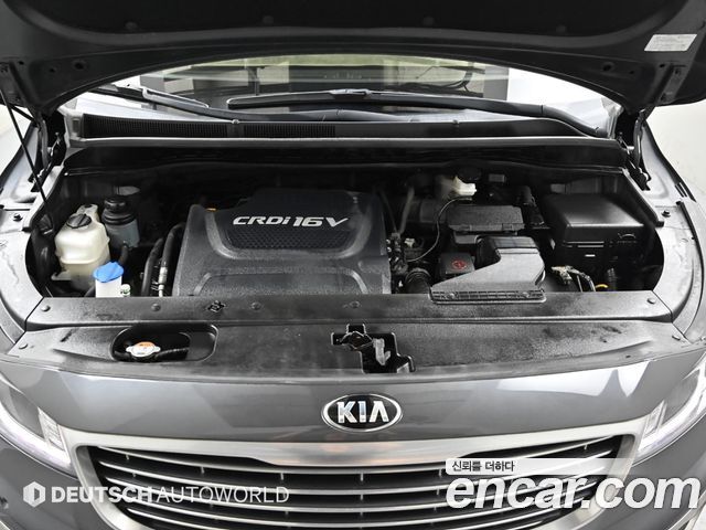 Kia Carnival 9-seater Prestige — пробег 129714 км