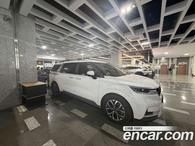 Kia Carnival 9-Seater Prestige — пробег 213954 км