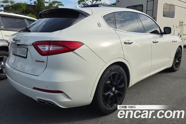 Maserati Levante 3.0 Diesel AWD GranLusso — пробег 54000 км