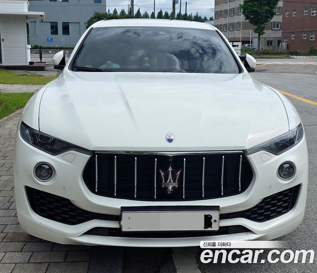 Maserati Levante 3.0 Diesel AWD GranLusso — пробег 54000 км
