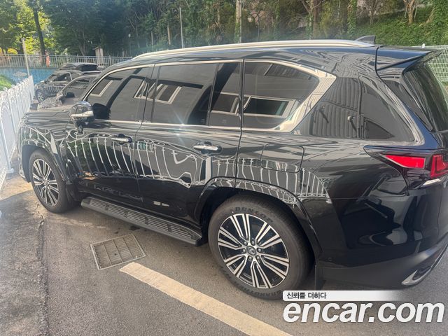 Lexus LX 700h Luxury — пробег 2 248 км — фото 5 из 5