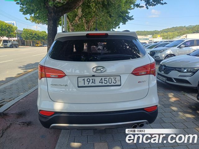 Hyundai Santafe Diesel(e-VGT) 2.0 2WD Premium — пробег 162592 км