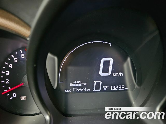 Kia RAY Prestige Bi-fuel — пробег 176000 км