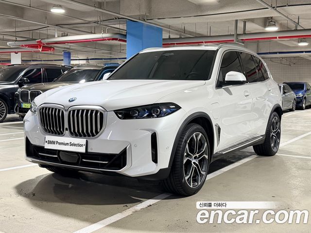 BMW X5 xDrive 50e xLine — пробег 14 028 км — фото 1 из 5