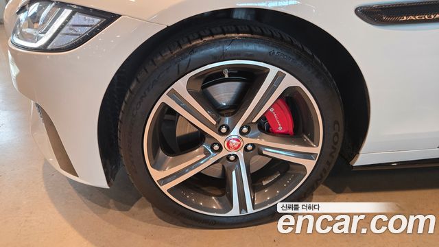 Jaguar XF 3.0 S AWD — пробег 53500 км
