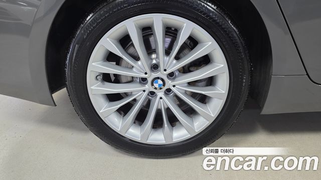 BMW 5-Series 530i xDrive Luxury — пробег 89729 км