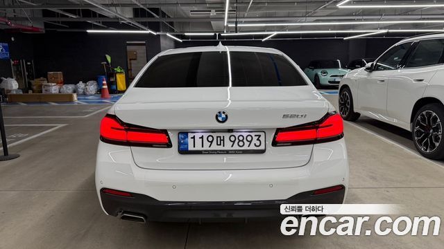 BMW 5-Series 520i M Sport — пробег 45 000 км — фото 4 из 5
