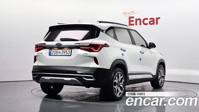 Kia Seltos из Кореи Encar
