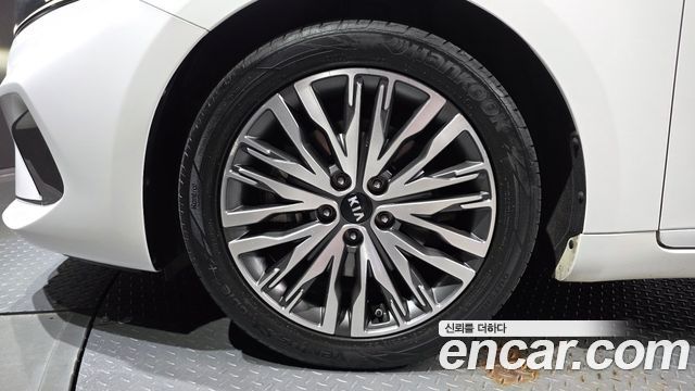 Kia K7 из Кореи Encar