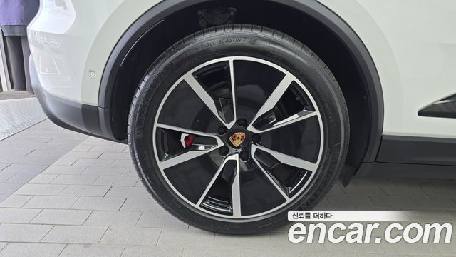 Porsche Macan из Кореи Encar