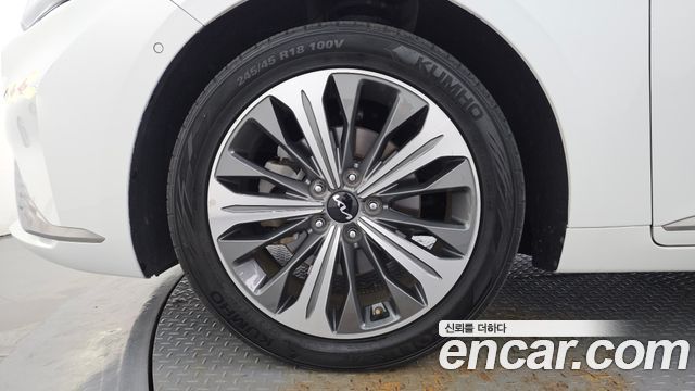 Kia K8 из Кореи Encar