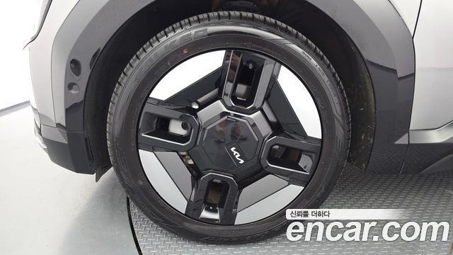 Kia EV9 Long Range 4WD Earth — пробег 78124 км