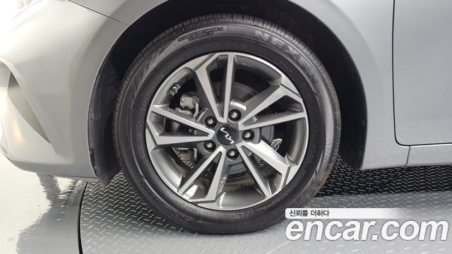 Kia K3 из Кореи Encar