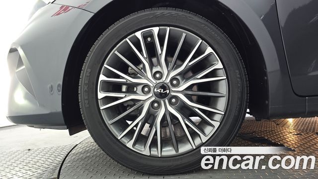 Kia K3 из Кореи Encar