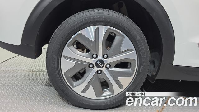 Kia Niro из Кореи Encar